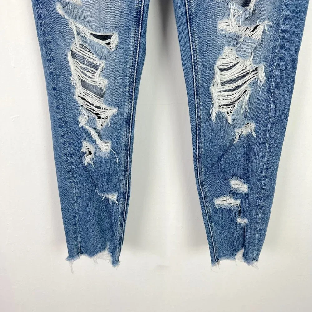 American Eagle Distressed Stretch Mom Jean Ankle Length Size 2 EUC T2586 - Picture 3 of 11